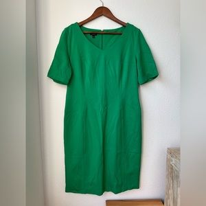 TALBOTS Green V-Neck Short Sleeve Midi Sheath Dress Size 12 | Knit Pointe Kelly